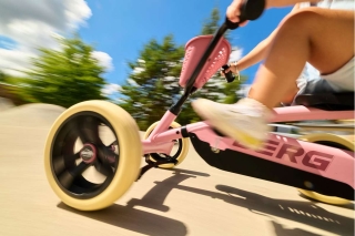 BERG Pedal-Gokart Buzzy Pink