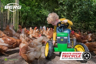 AKTION BERG Pedal-Gokart Buzzy John Deere + Anhänger Trailer S -50%