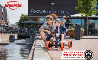 AKTION BERG Pedal-Gokart Buzzy Nitro 2-in-1 mit Schubstange + Anhänger Trailer S -50%