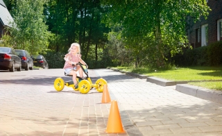 BERG Pedal-Gokart Buzzy BSX